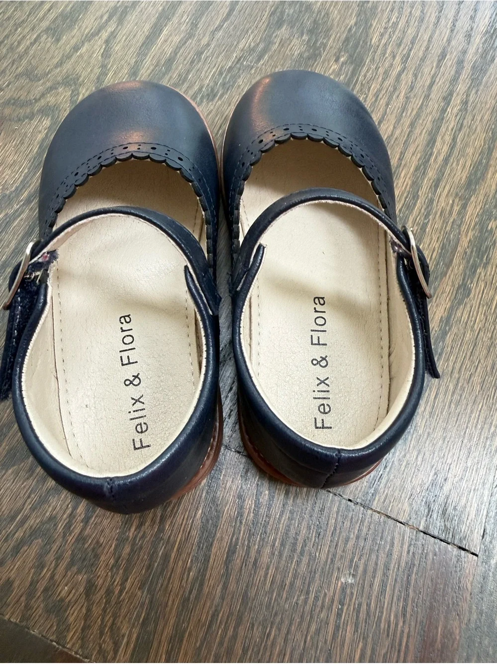 Felix & Flo Girls' Navy Mary Jane Dress Shoes with Scalloped Trim